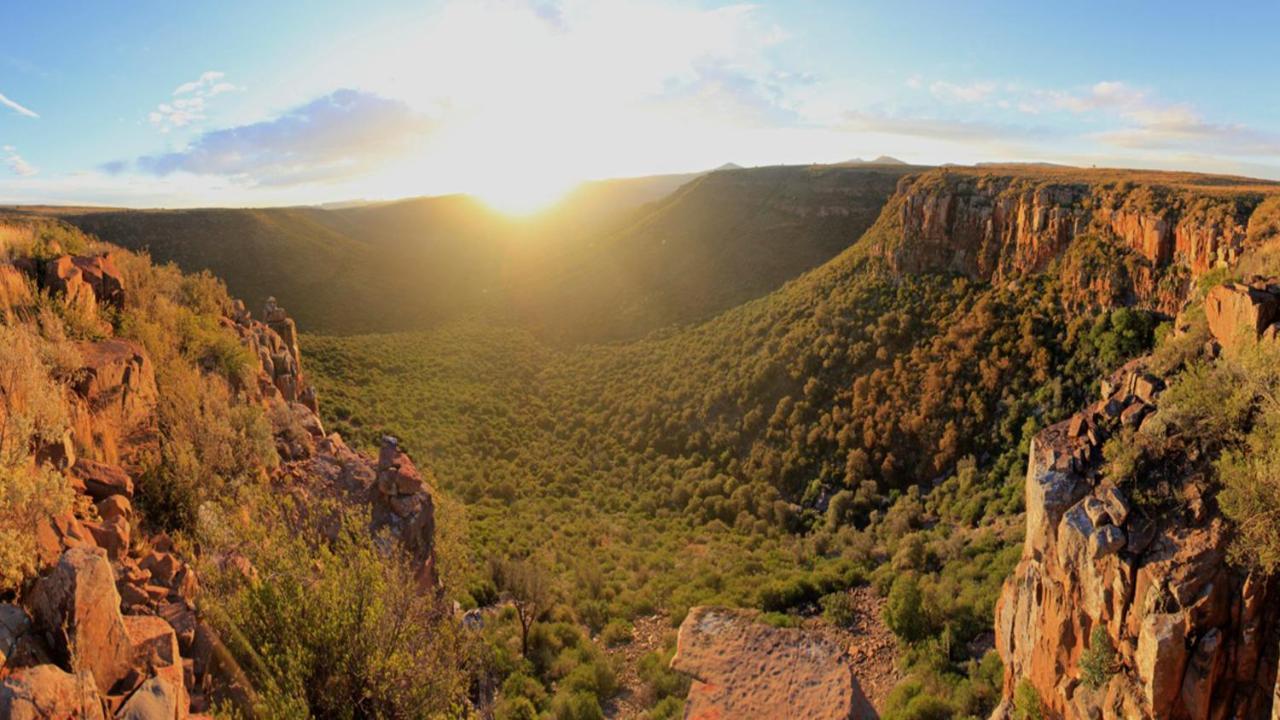 Graaff-Reinet マウント カムデブー プライベート ゲーム リザーブヴィラ エクステリア 写真